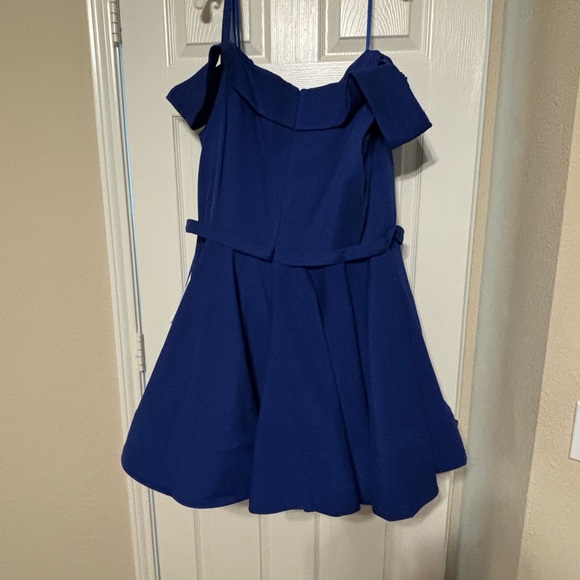 NWT Mac Duggal Size 22W• Off the Shoulder •Faux Wrap Fit Flare Dress •Royal Blue - Picture 4 of 6